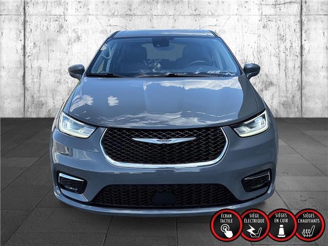 2022 Chrysler Pacifica Hybrid Touring-L (Stk: P5037) in Saint-Léonard - Image 2 of 22