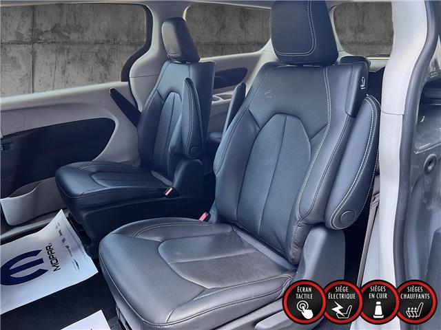 2022 Chrysler Pacifica Hybrid Touring-L (Stk: P5037) in Saint-Léonard - Image 11 of 22