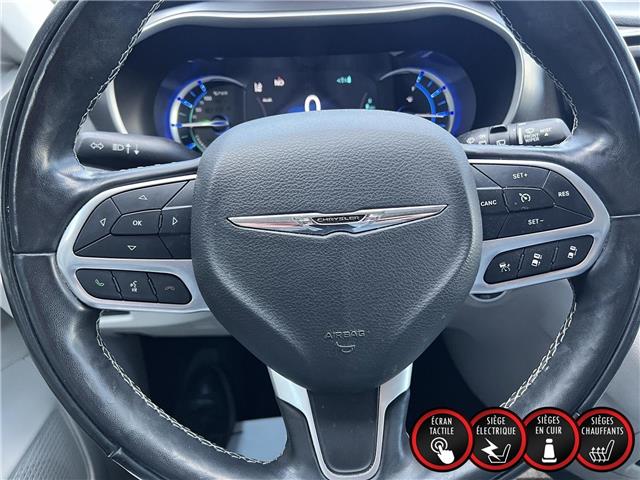 2022 Chrysler Pacifica Hybrid Touring-L (Stk: P5037) in Saint-Léonard - Image 17 of 22