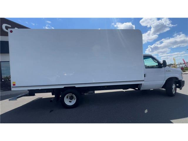 2022 Ford E-450 Cutaway Base (Stk: 25421) in Sudbury - Image 9 of 21 2022 Ford E-450 Cutaway Base (Stk: 25421) in Sudbury - Image 9 of 21