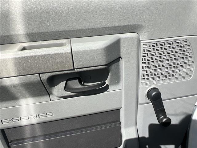 2022 Ford E-450 Cutaway Base (Stk: 25421) in Sudbury - Image 13 of 21 2022 Ford E-450 Cutaway Base (Stk: 25421) in Sudbury - Image 13 of 21