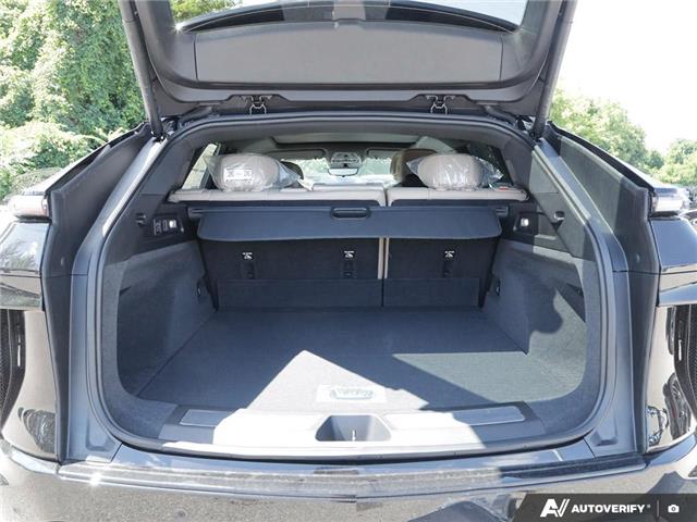 2025 Cadillac LYRIQ Sport (Stk: 171546) in London - Image 11 of 27