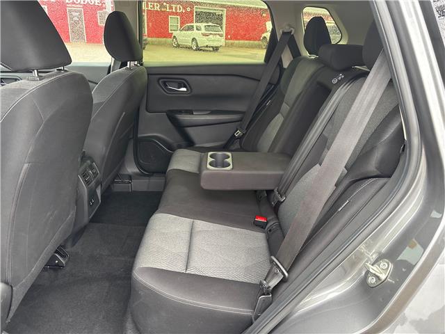2024 Nissan Rogue SV Moonroof (Stk: 24555A) in Oak Bay - Image 7 of 8