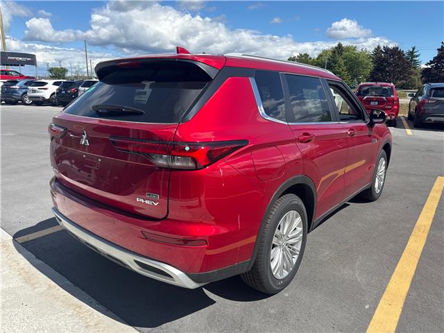 2025 Mitsubishi Outlander PHEV SE (Stk: M5323) in BELLEVILLE - Image 3 of 7