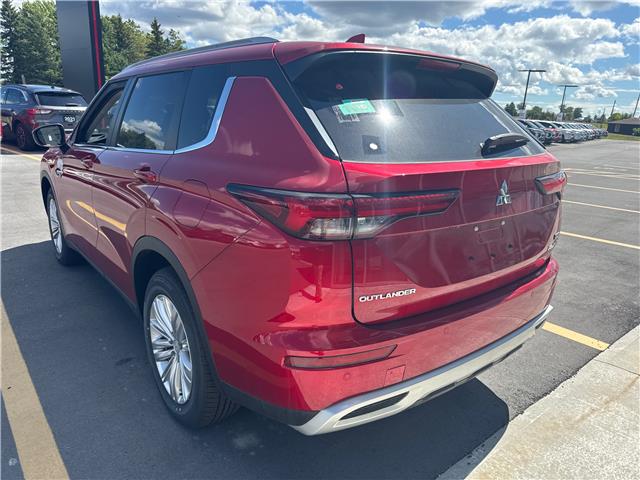 2025 Mitsubishi Outlander PHEV SE (Stk: M5323) in BELLEVILLE - Image 4 of 7