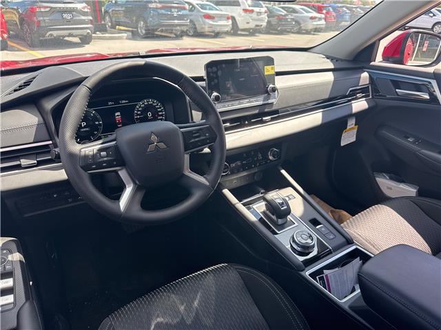 2025 Mitsubishi Outlander PHEV SE (Stk: M5323) in BELLEVILLE - Image 5 of 7