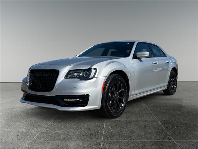 2022 Chrysler 300 S (Stk: P40212C) in Saskatoon - Image 1 of 15