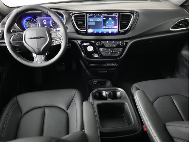 2026 Chrysler Grand Caravan SXT (Stk: 26T013) in Calgary - Image 11 of 19