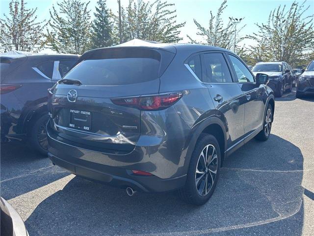 2025 Mazda CX-5  (Stk: 727577) in Surrey - Image 4 of 5