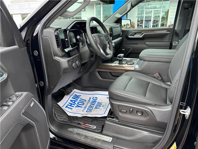 2026 Chevrolet Silverado 1500 RST (Stk: 35858) in Renfrew - Image 15 of 40
