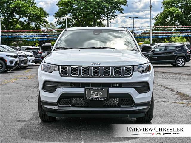 2025 Jeep Compass Sport (Stk: ST2424) in Burlington - Image 2 of 31