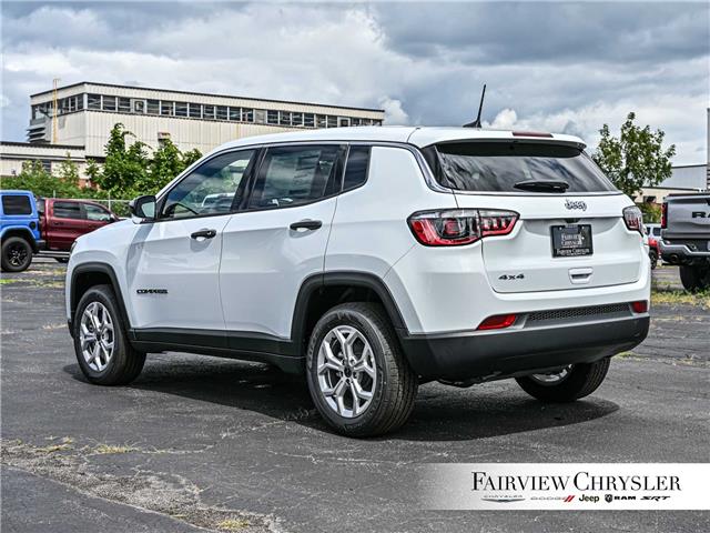 2025 Jeep Compass Sport (Stk: ST2424) in Burlington - Image 4 of 31