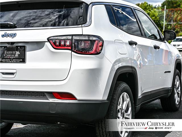2025 Jeep Compass Sport (Stk: ST2424) in Burlington - Image 11 of 31