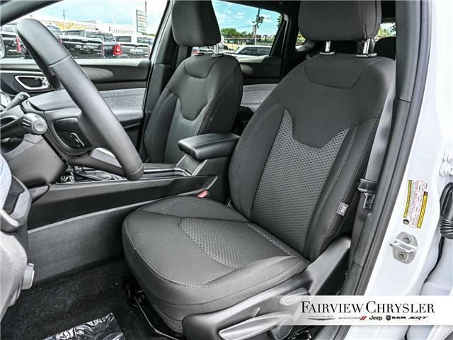 2025 Jeep Compass Sport (Stk: ST2424) in Burlington - Image 16 of 31