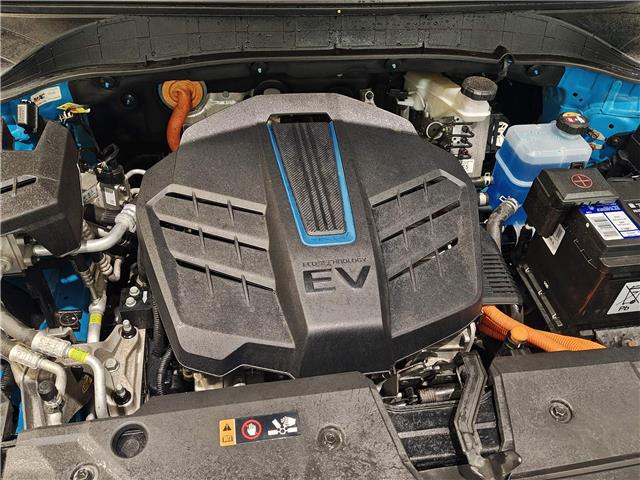 2022 Hyundai Kona Electric Preferred w/Two Tone (Stk: R-22HYKBLU1883) in Calgary - Image 15 of 15
