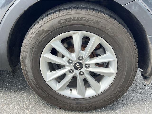 2020 Kia Sorento 2.4L LX (Stk: 25423) in Sudbury - Image 10 of 24