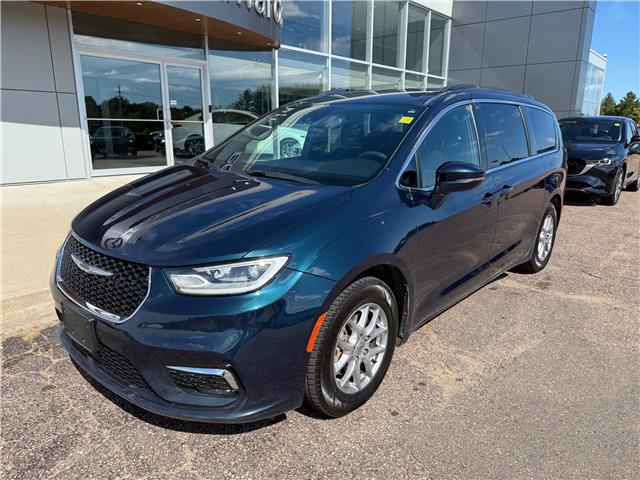 2022 Chrysler Pacifica Touring (Stk: 24473) in Pembroke - Image 2 of 24