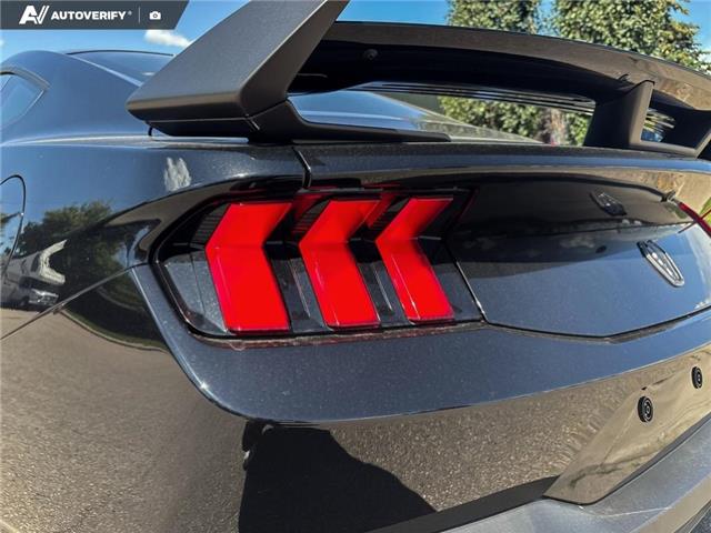 2025 Ford Mustang Dark Horse (Stk: 25C3475) in Olds - Image 11 of 25