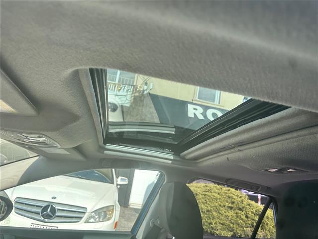 2010 Mazda Mazda3 Sport GS (Stk: M208128) in Scarborough - Image 9 of 14 2010 Mazda Mazda3 Sport GS (Stk: M208128) in Scarborough - Image 9 of 14