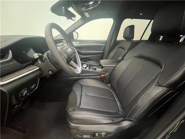 2025 Jeep Grand Cherokee Limited (Stk: 8742747) in Courtenay - Image 11 of 17