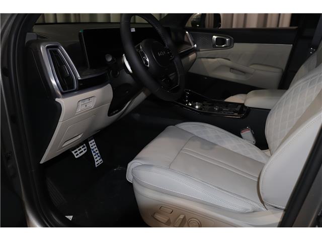 2025 Kia Sorento Plug-In Hybrid SX (Stk: 26451) in Edmonton - Image 12 of 35