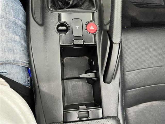 2006 Honda S2000 Base (Stk: 8464A) in Ottawa - Image 19 of 24 2006 Honda S2000 Base (Stk: 8464A) in Ottawa - Image 19 of 24