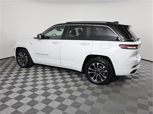 2023 Jeep Grand Cherokee 4xe Overland (Stk: 25J174A) in Calgary - Image 9 of 24 2023 Jeep Grand Cherokee 4xe Overland (Stk: 25J174A) in Calgary - Image 9 of 24