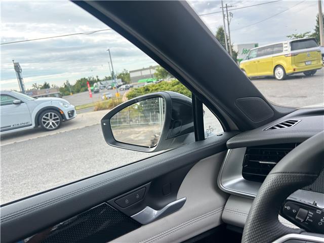 2025 Volkswagen Tiguan Comfortline R-Line Black Edition (Stk: 13067) in Peterborough - Image 14 of 22