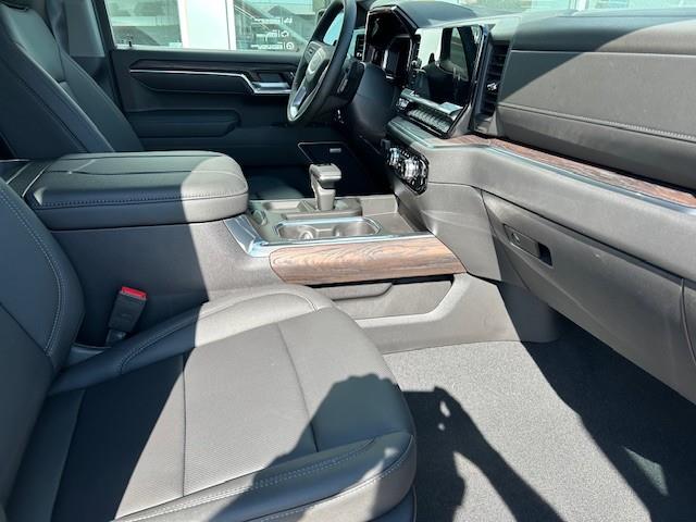 2026 GMC Sierra 1500 SLT (Stk: 26019) in Moosomin - Image 2 of 12