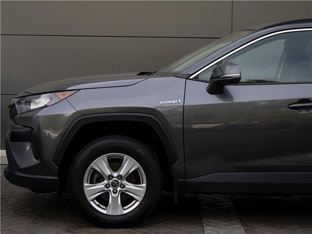 2019 Toyota RAV4 Hybrid LE (Stk: TR7804) in Windsor - Image 4 of 27