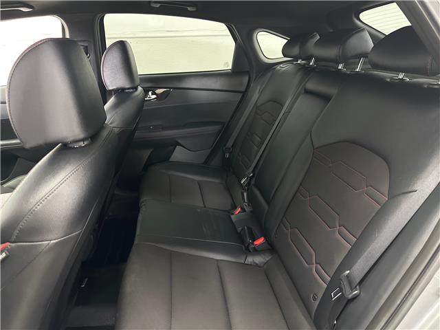 2022 Kia Forte5 GT (Stk: 42906J) in Belleville - Image 7 of 22
