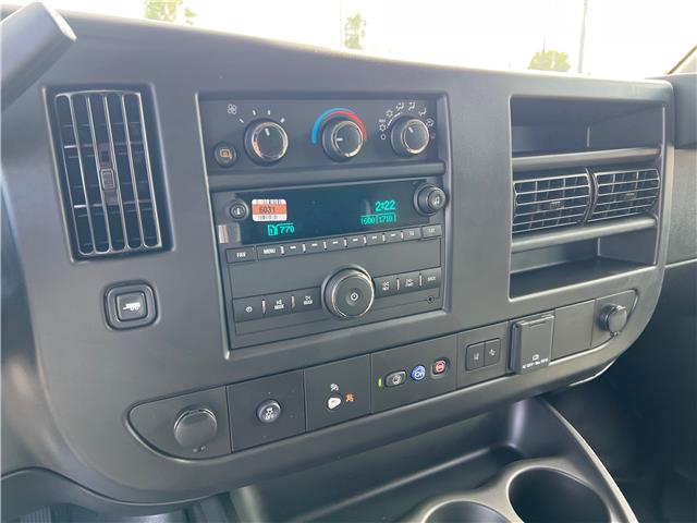 2025 GMC Savana 2500 Work Van (Stk: S1254785) in Calgary - Image 14 of 19