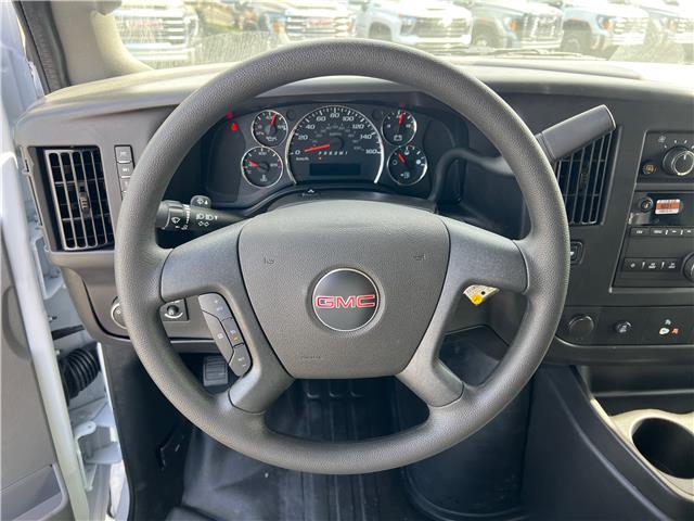2025 GMC Savana 2500 Work Van (Stk: S1254777) in Calgary - Image 12 of 19