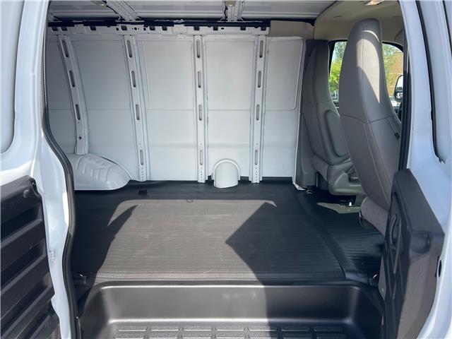 2025 GMC Savana 2500 Work Van (Stk: S1254777) in Calgary - Image 18 of 19