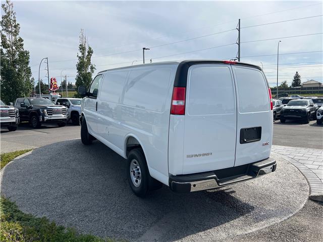 2025 Gmc Savana 2500 Cargo photo 2