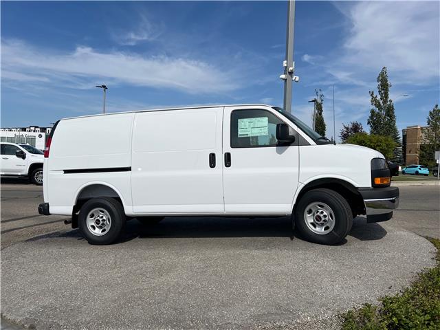 2025 GMC Savana 2500 Work Van (Stk: S1257655) in Calgary - Image 7 of 19