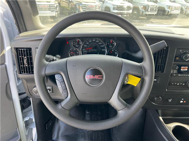 2025 GMC Savana 2500 Work Van (Stk: S1257655) in Calgary - Image 12 of 19