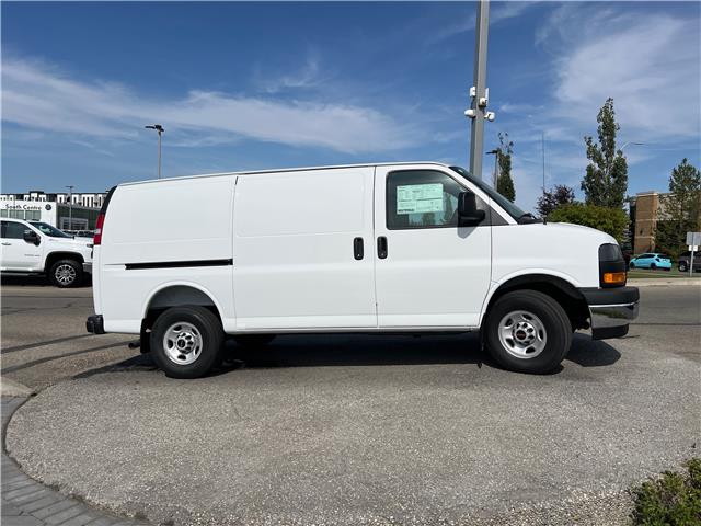 2025 GMC Savana 2500 Work Van (Stk: S1257671) in Calgary - Image 6 of 18