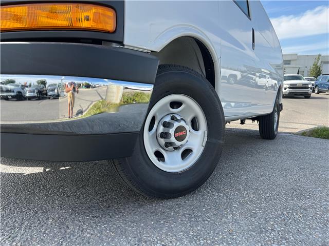 2025 GMC Savana 2500 Work Van (Stk: S1257671) in Calgary - Image 9 of 18