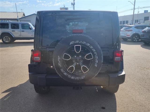2017 Jeep Wrangler Unlimited Sahara (Stk: B5514) in Stony Plain - Image 14 of 43 2017 Jeep Wrangler Unlimited Sahara (Stk: B5514) in Stony Plain - Image 14 of 43
