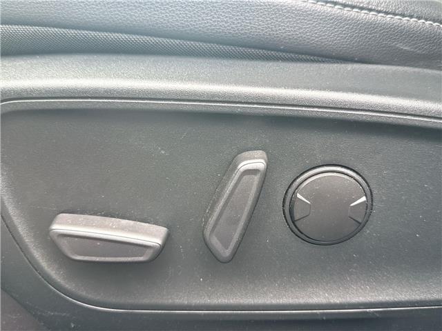 2020 Ford Escape SEL (Stk: LUA18258T) in Wallaceburg - Image 12 of 22
