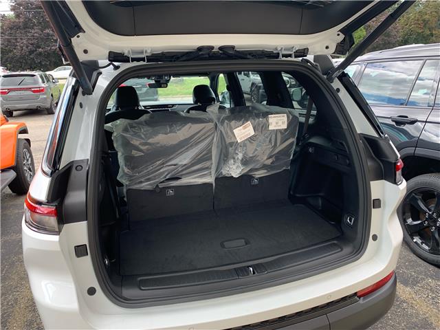 2025 Jeep Grand Cherokee L Limited (Stk: VS138) in Elmira - Image 10 of 23