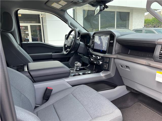 2025 Ford F-150 Lightning XLT (Stk: 25T895) in CRESTON - Image 11 of 29