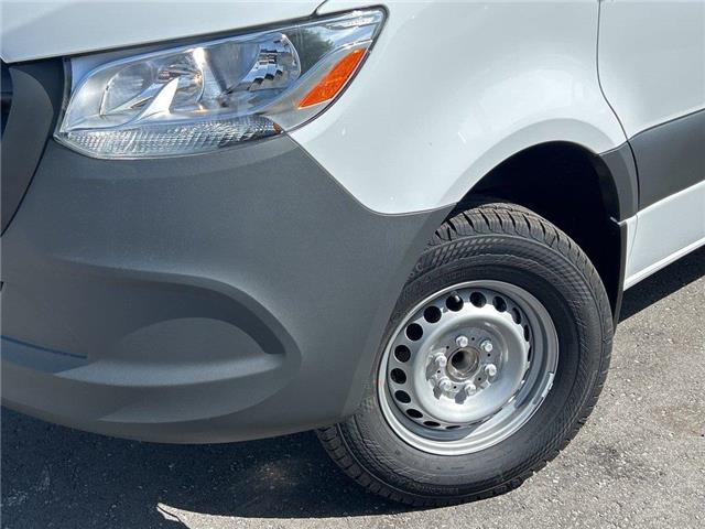 2025 Mercedes-Benz Sprinter 3500 High Roof 4-Cyl Diesel HO (Stk: 25SP040) in Innisfil - Image 2 of 16