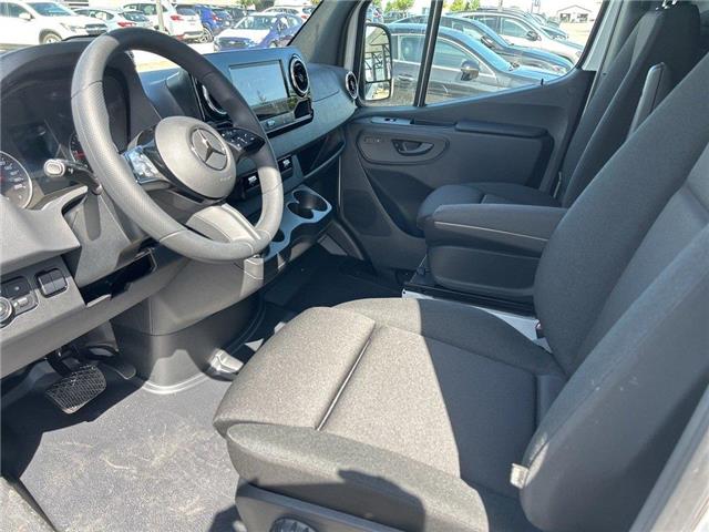 2025 Mercedes-Benz Sprinter 3500 High Roof 4-Cyl Diesel HO (Stk: 25SP040) in Innisfil - Image 10 of 16