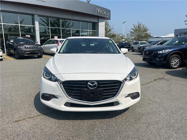 2018 Mazda Mazda3 Sport GS (Stk: 695696J) in Surrey - Image 7 of 15 2018 Mazda Mazda3 Sport GS (Stk: 695696J) in Surrey - Image 7 of 15