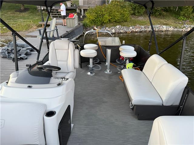 2017 - SWEETWATER BY GODFREY PREMIUM 215 W/ 115 MERCURY PRO XS (Stk: 14263) in Sudbury - Image 9 of 14