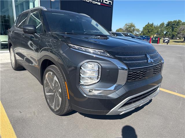 2025 Mitsubishi Outlander PHEV SEL (Stk: M5349) in BELLEVILLE - Image 2 of 7