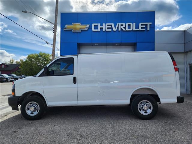 2025 Chevrolet Express 2500 Work Van (Stk: 31263) in The Pas - Image 3 of 15