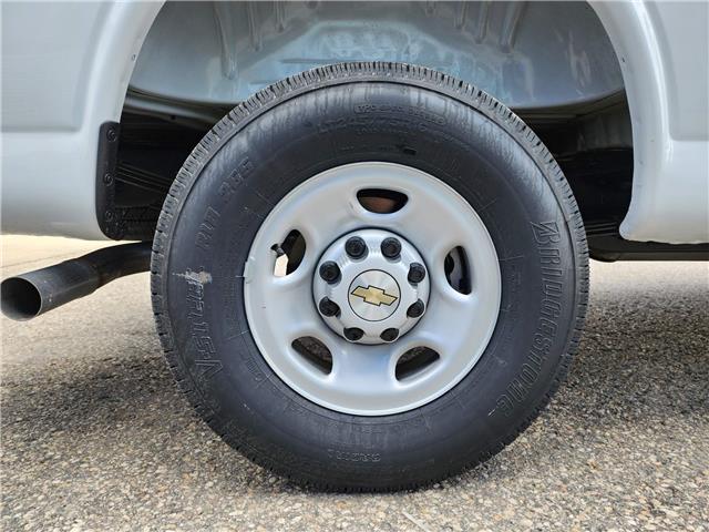 2025 Chevrolet Express 2500 Work Van (Stk: 31263) in The Pas - Image 7 of 15